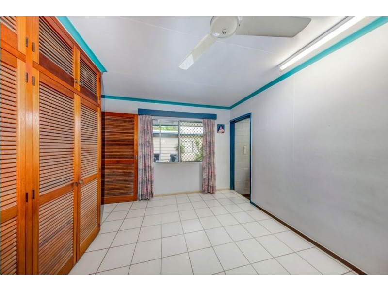 37 Purbeck Place, Edge Hill QLD 4870