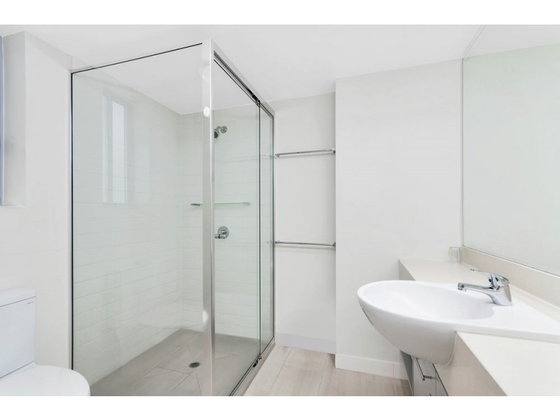 3202 2-22 Veivers Road, Palm Cove QLD 4879