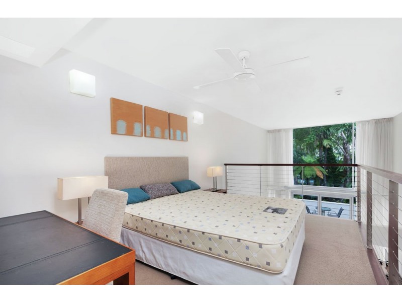 3202 2-22 Veivers Road, Palm Cove QLD 4879