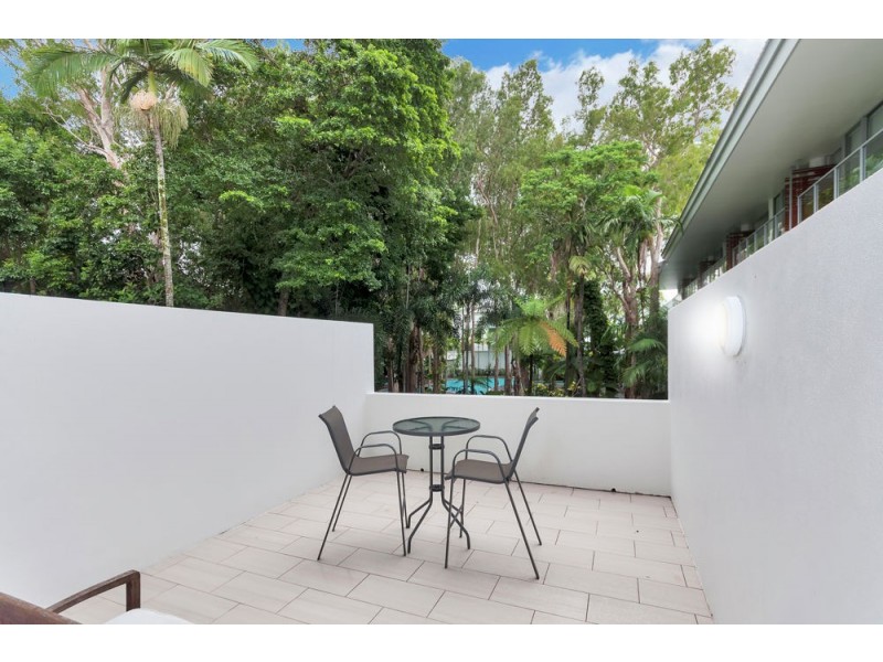 3202 2-22 Veivers Road, Palm Cove QLD 4879