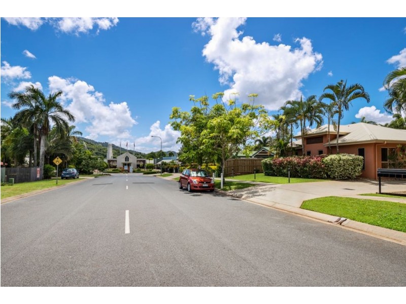 5/10 Short Street, Redlynch QLD 4870