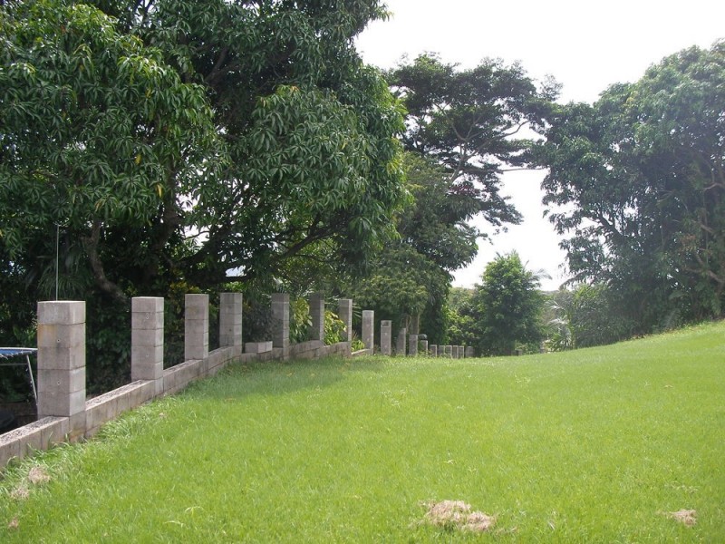 22 – 24 Travolta Close, White Rock QLD 4868