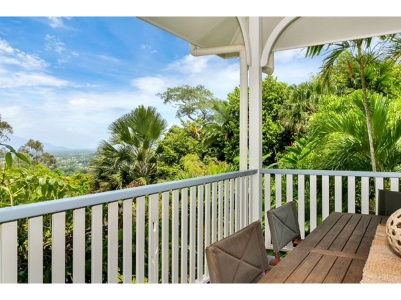 24 Oceanview Place, Mooroobool QLD 4870