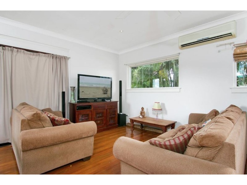 270 Aumuller Street, Westcourt QLD 4870
