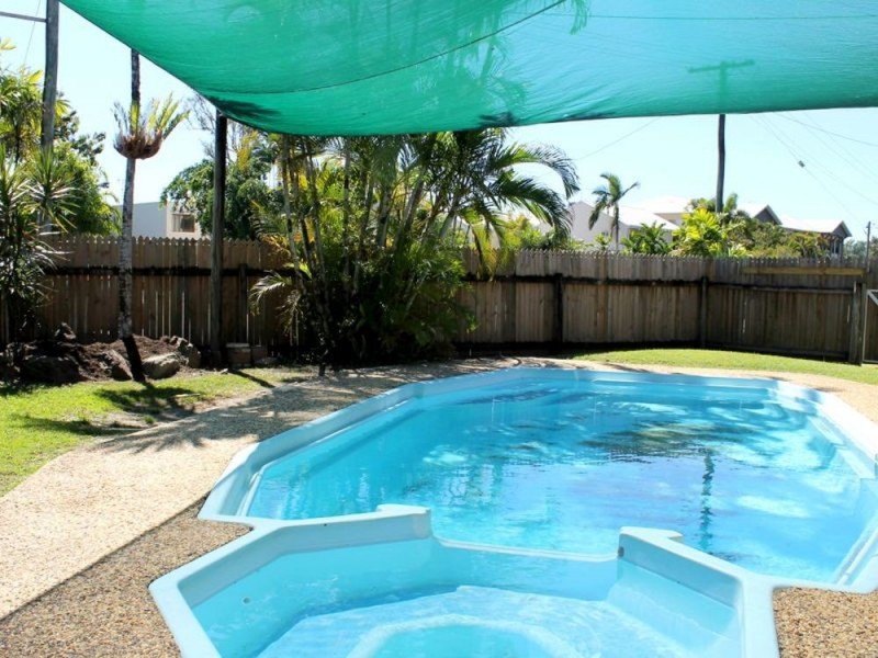 5/8 Maytown Close, Manoora QLD 4870