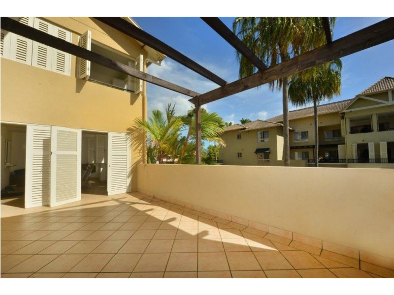 404/2 Greenslopes Street, Cairns North QLD 4870