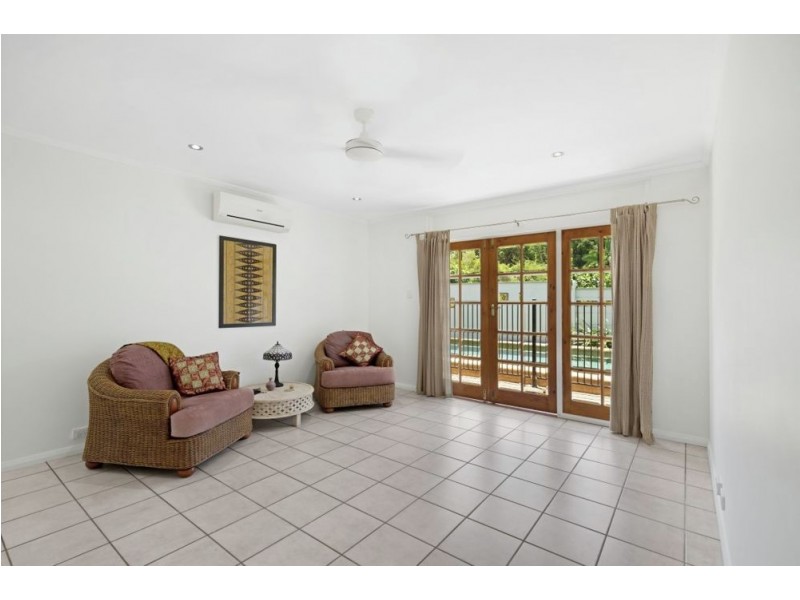 46 Heavey Crescent, Whitfield QLD 4870