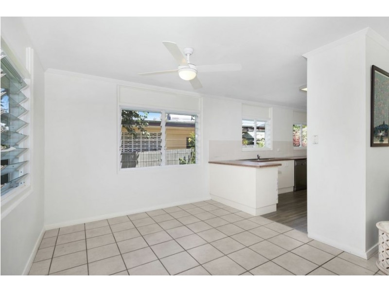 46 Heavey Crescent, Whitfield QLD 4870