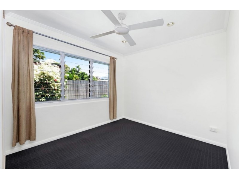 46 Heavey Crescent, Whitfield QLD 4870