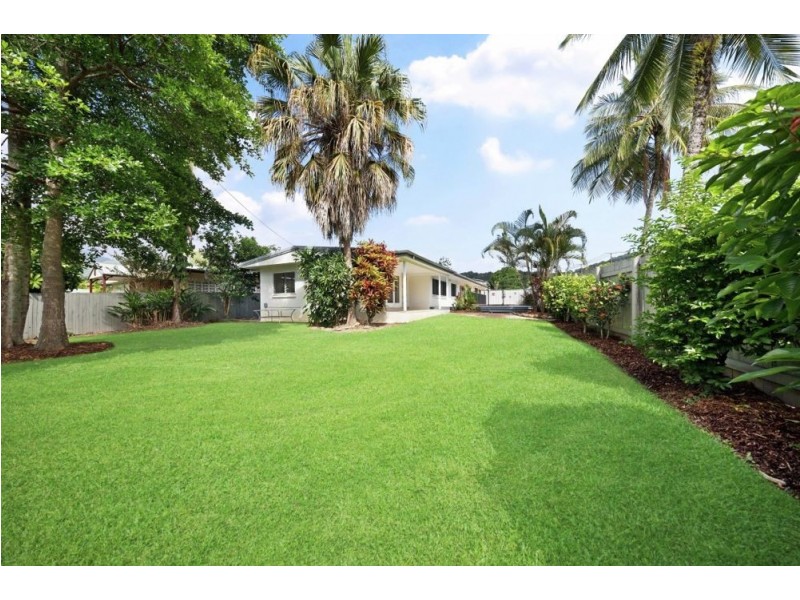 46 Heavey Crescent, Whitfield QLD 4870