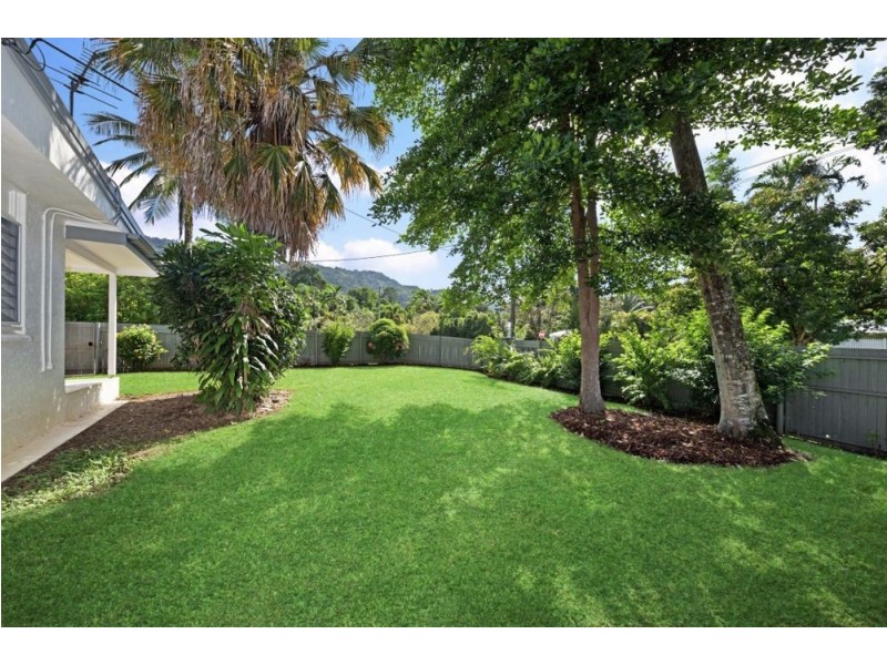 46 Heavey Crescent, Whitfield QLD 4870