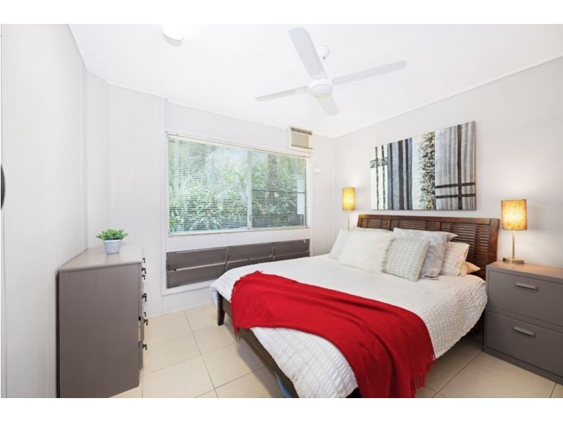 129 Hillview Crescent, Whitfield QLD 4870