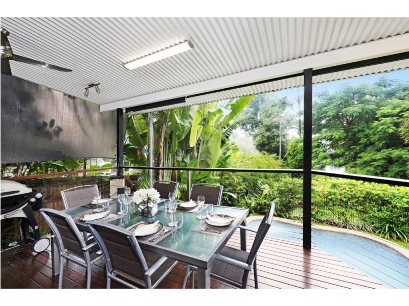 129 Hillview Crescent, Whitfield QLD 4870