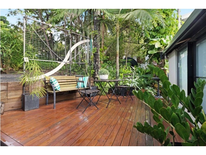 129 Hillview Crescent, Whitfield QLD 4870