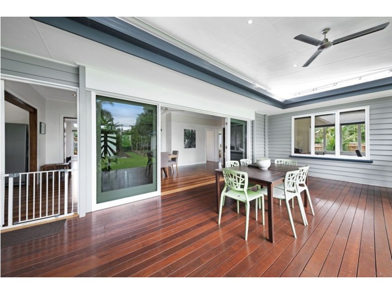 14 Draper Place, Whitfield QLD 4870