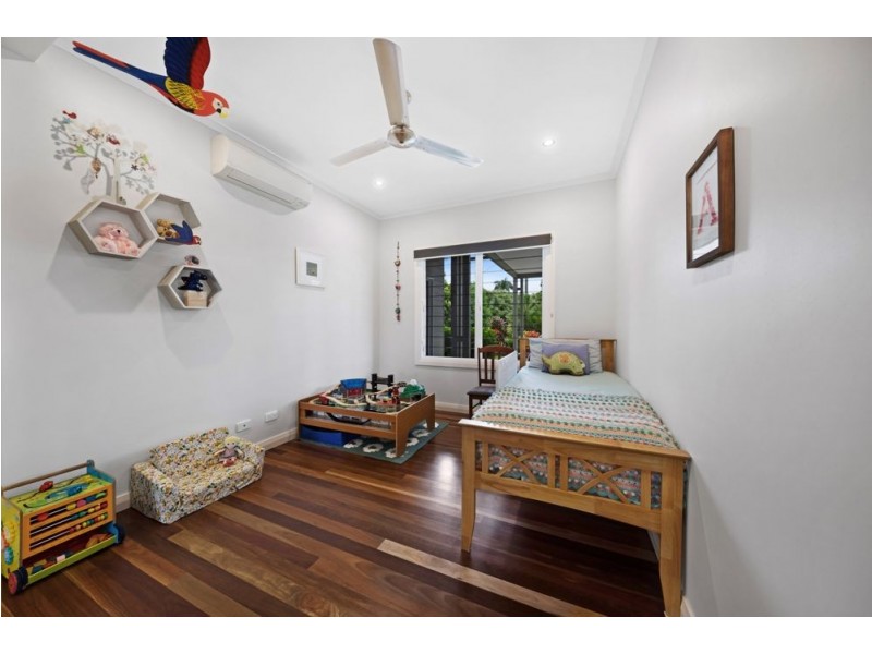 14 Draper Place, Whitfield QLD 4870