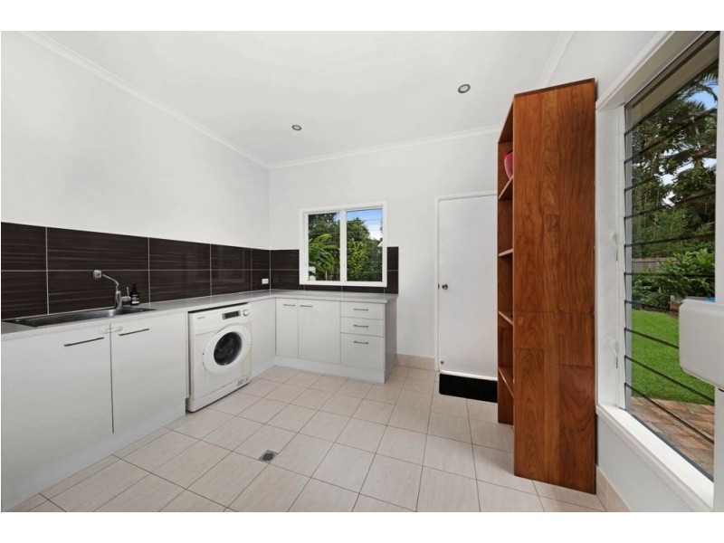 14 Draper Place, Whitfield QLD 4870