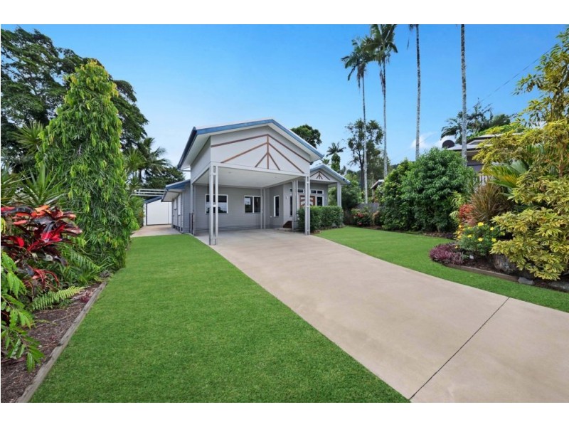 14 Draper Place, Whitfield QLD 4870