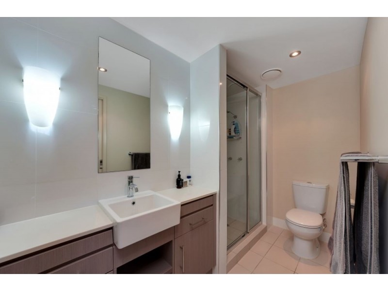 740 12 Gregory Street, Westcourt QLD 4870