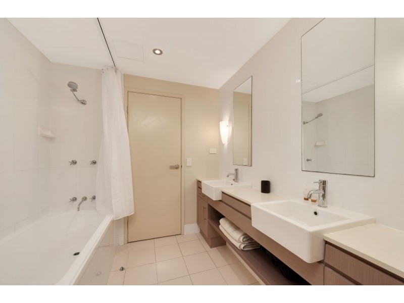 740 12 Gregory Street, Westcourt QLD 4870