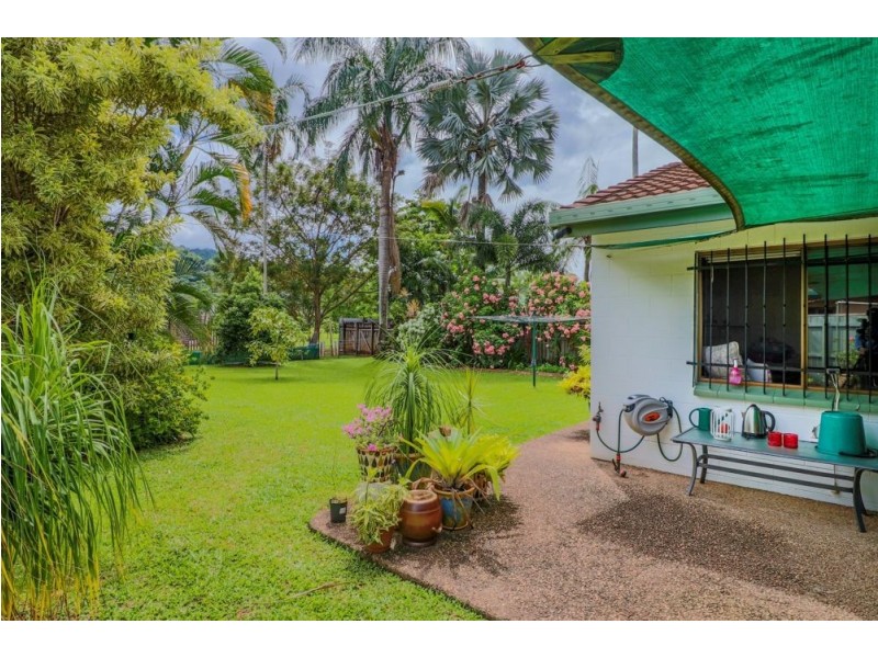 22 Barrine Court, Caravonica QLD 4878