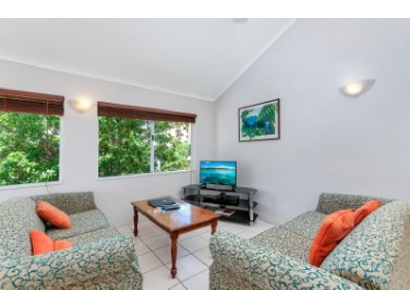 12/239 Lake Street, Cairns City QLD 4870
