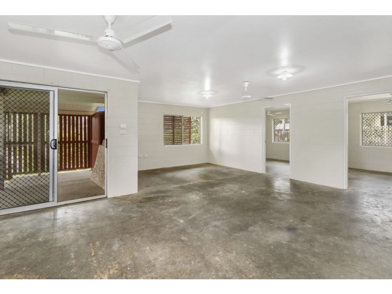 106 Murray Street, Manoora QLD 4870