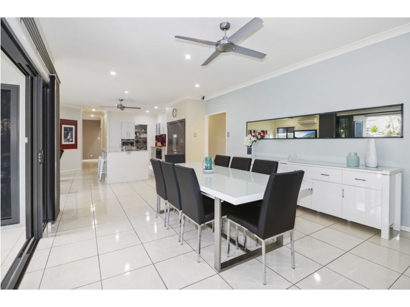 30 Norfolk Circuit, Redlynch QLD 4870