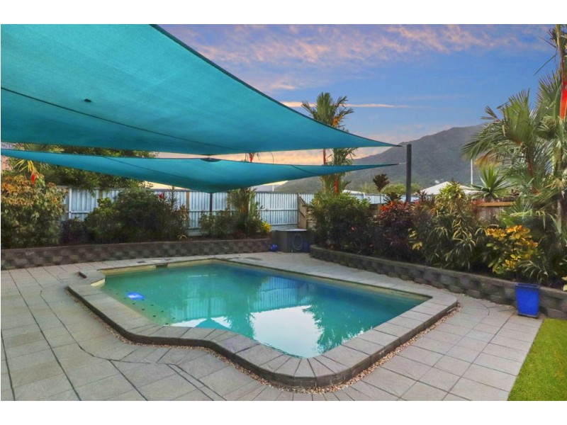30 Norfolk Circuit, Redlynch QLD 4870