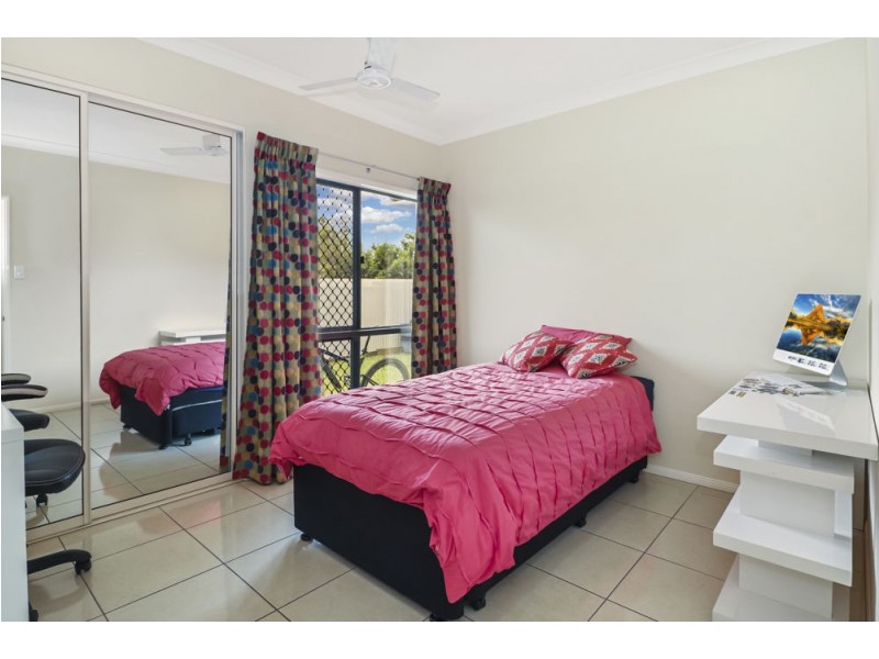 30 Norfolk Circuit, Redlynch QLD 4870