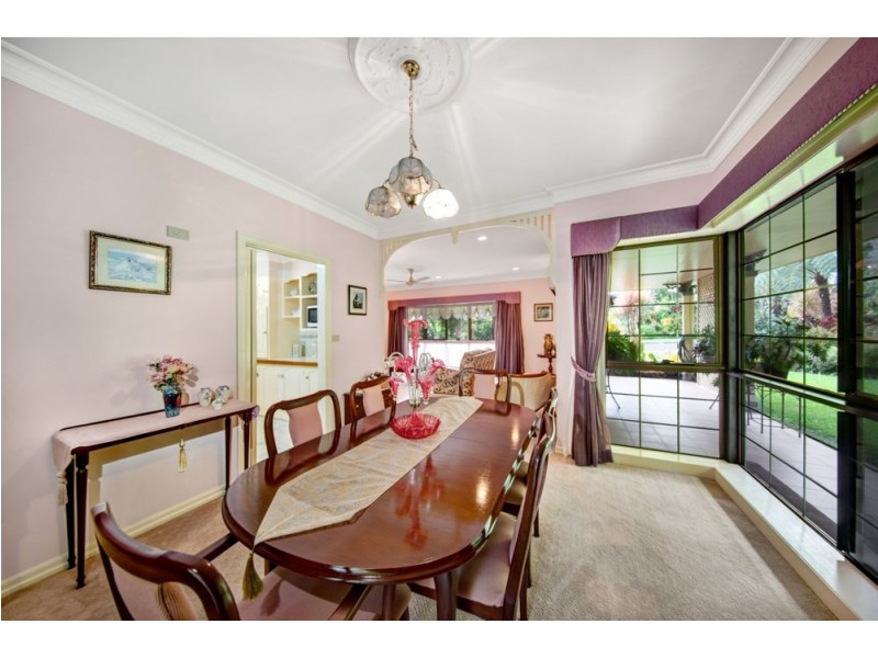 18 Gloucester Street, Whitfield QLD 4870