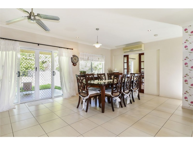 13 Yellowfin Close, Kanimbla QLD 4870