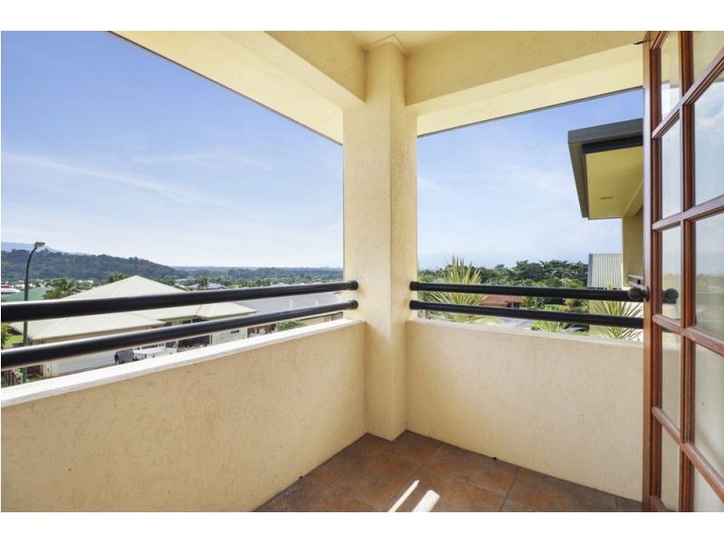 13 Yellowfin Close, Kanimbla QLD 4870