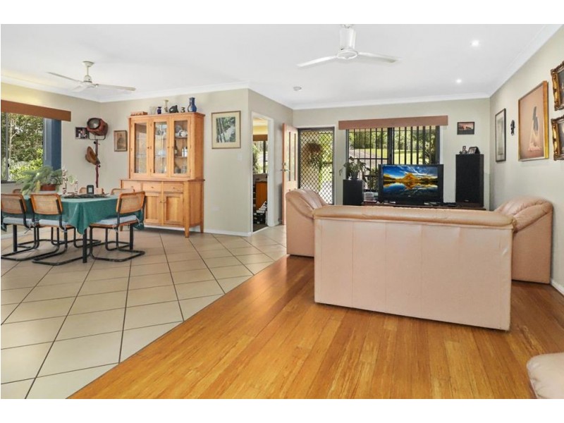 17 -19 Black Gully Road, Tinaroo QLD 4872