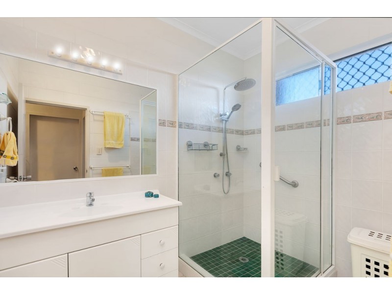 17 Meston Crescent, Brinsmead QLD 4870