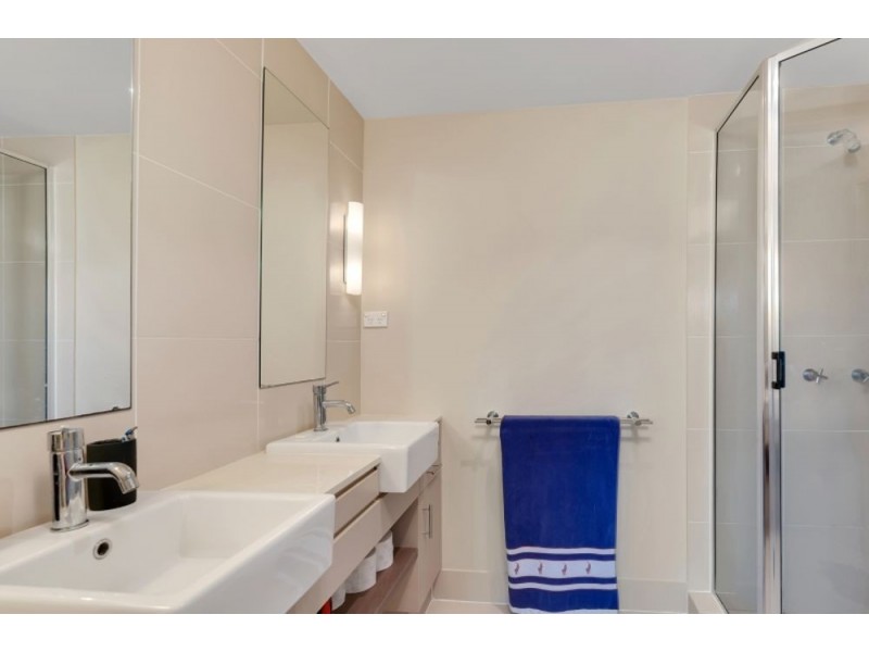 321 12 Gregory Street, Westcourt QLD 4870