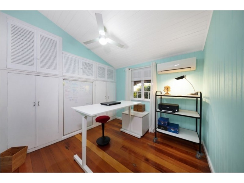 372-374 Draper Street, Parramatta Park QLD 4870