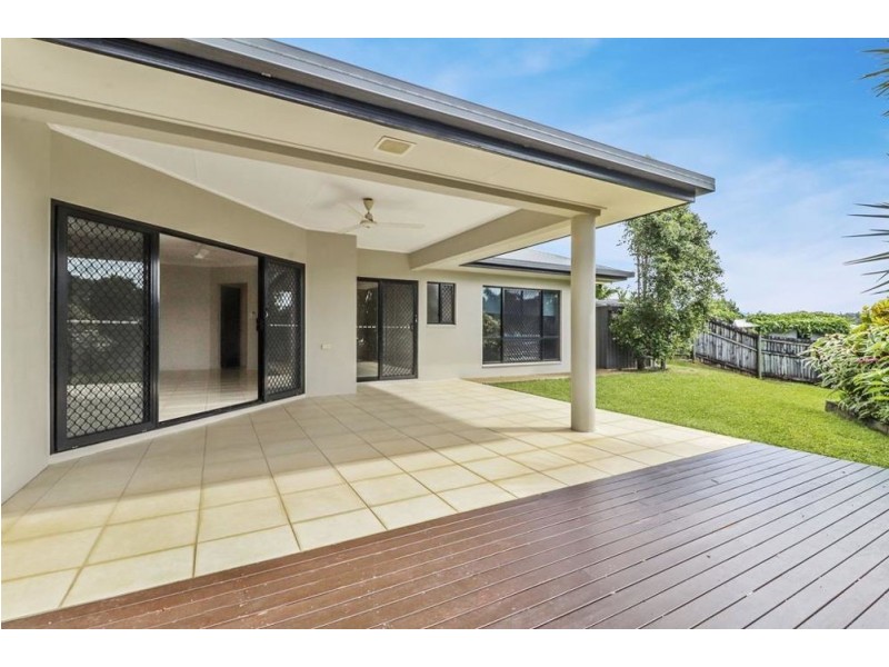 104 McFarlane Drive, Kanimbla QLD 4870