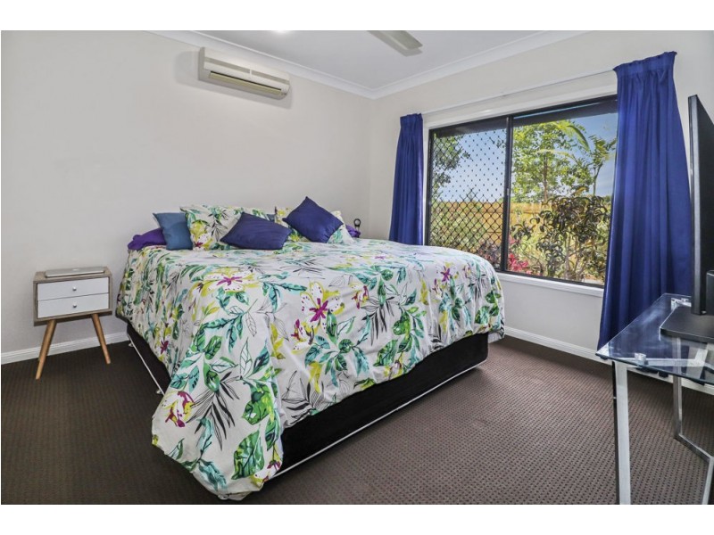 20 Lucy Close, Kanimbla QLD 4870