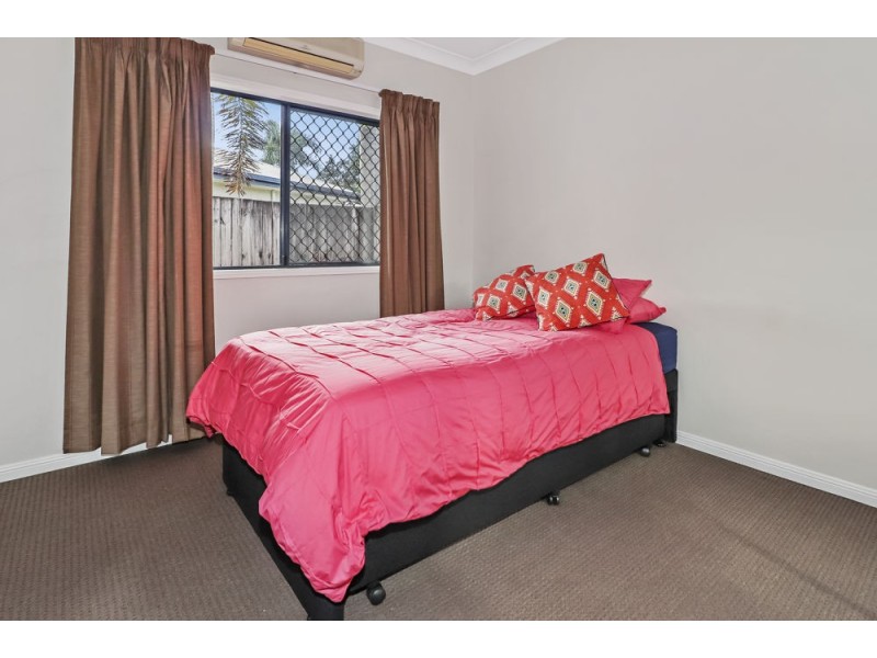 20 Lucy Close, Kanimbla QLD 4870