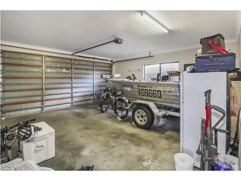 20 Lucy Close, Kanimbla QLD 4870