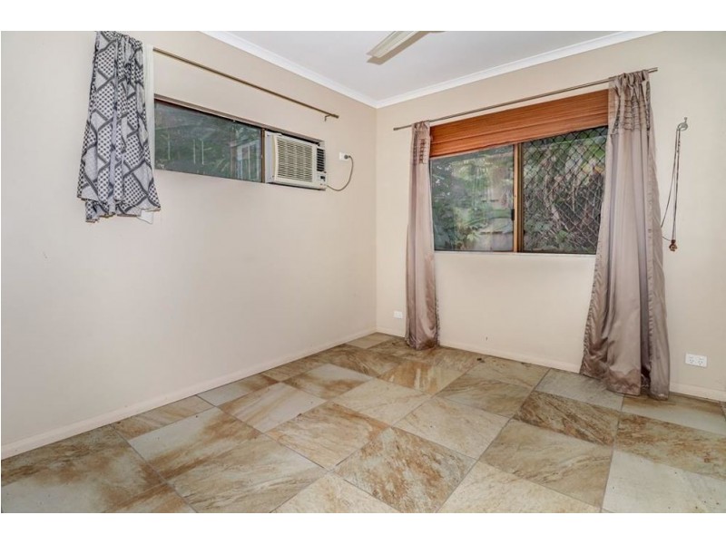 2/6-10 Holmes Street, Stratford QLD 4870