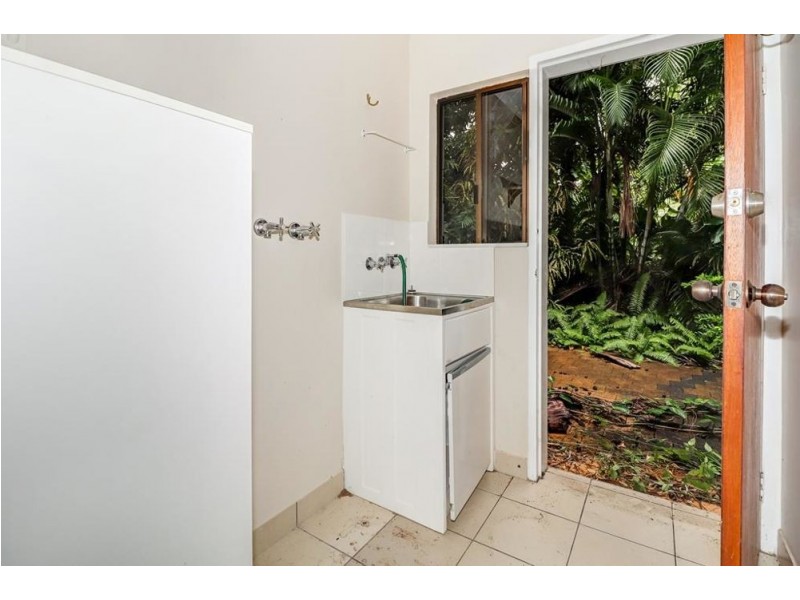 2/6-10 Holmes Street, Stratford QLD 4870
