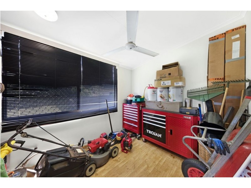 39 Hillview Crescent, Whitfield QLD 4870