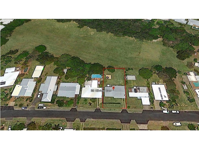 39 Hillview Crescent, Whitfield QLD 4870