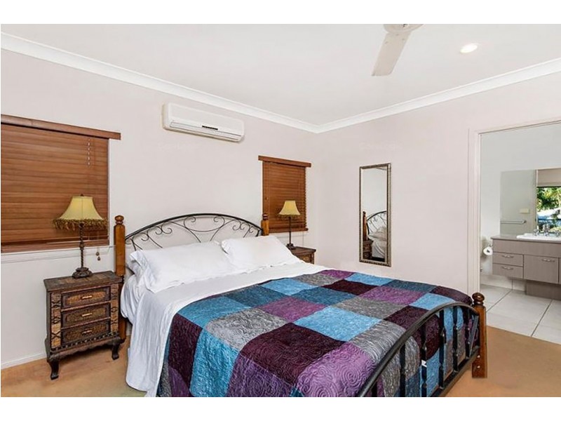 59 William Hickey Street, Redlynch QLD 4870