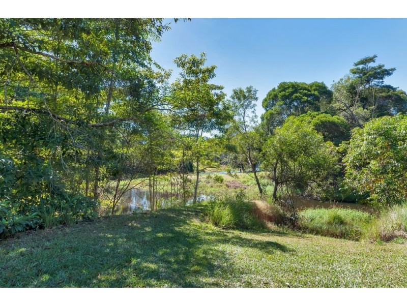 32 Halbert Close, Barrine QLD 4872