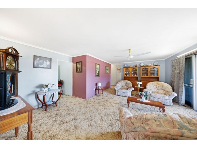 30 Sommerville Cresent, Whitfield QLD 4870