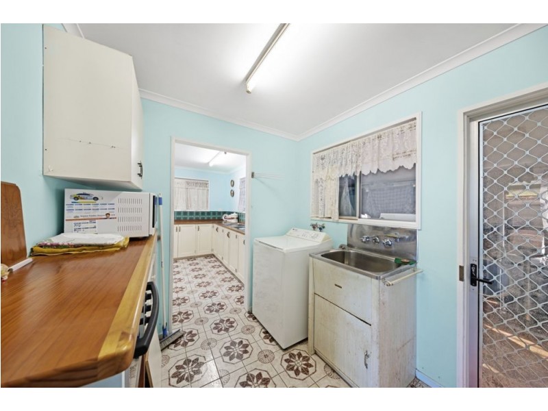 30 Sommerville Cresent, Whitfield QLD 4870