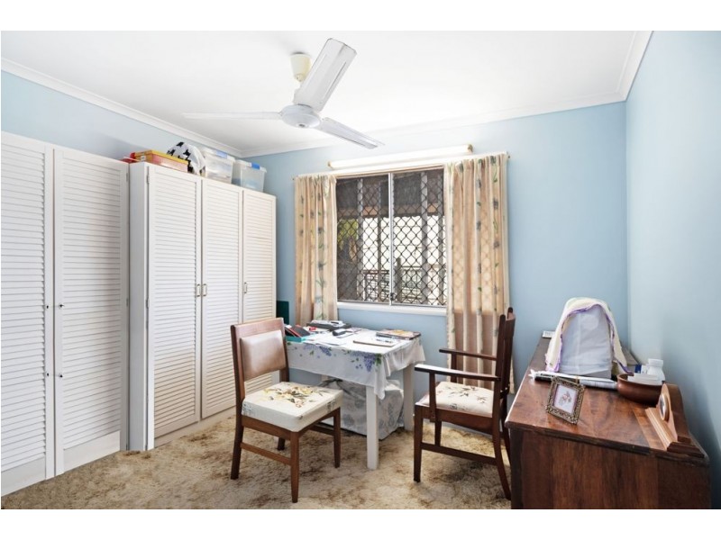 30 Sommerville Cresent, Whitfield QLD 4870